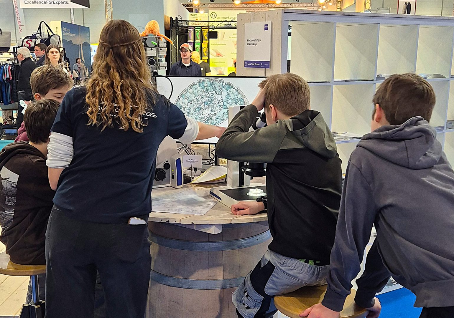 boot 2026, Fotoreihe: Mikroskopieren / Foto: Ingrid Meemken